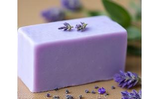 Jabón artesanal de lavanda